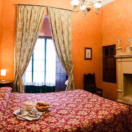 Granados Palacio Boutique Hotel Ecija Bagian luar foto