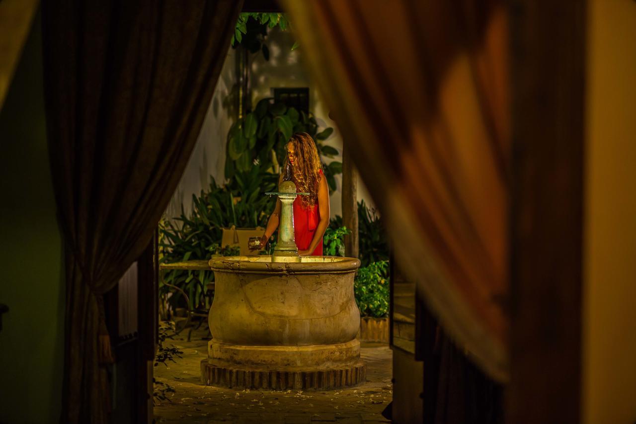 Granados Palacio Boutique Hotel Ecija Bagian luar foto