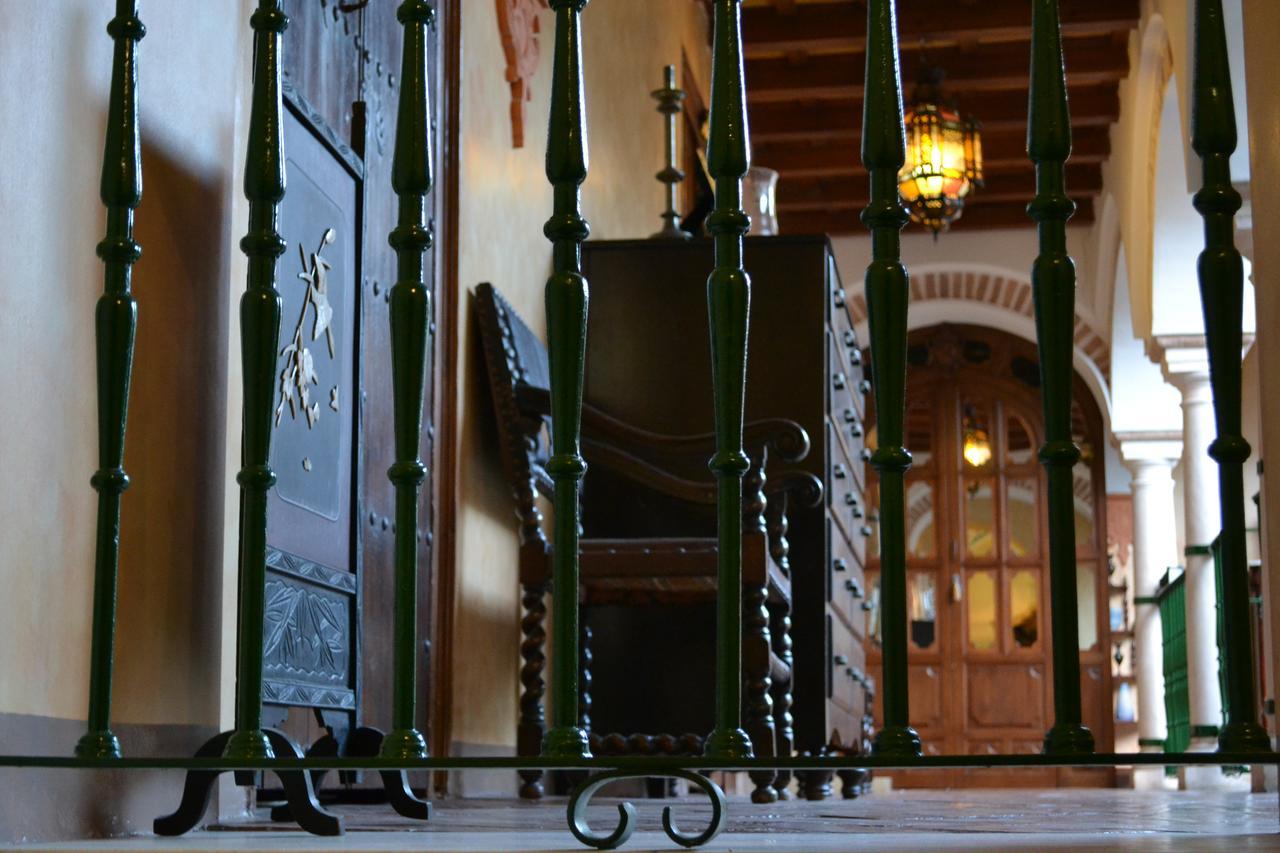 Granados Palacio Boutique Hotel Ecija Bagian luar foto