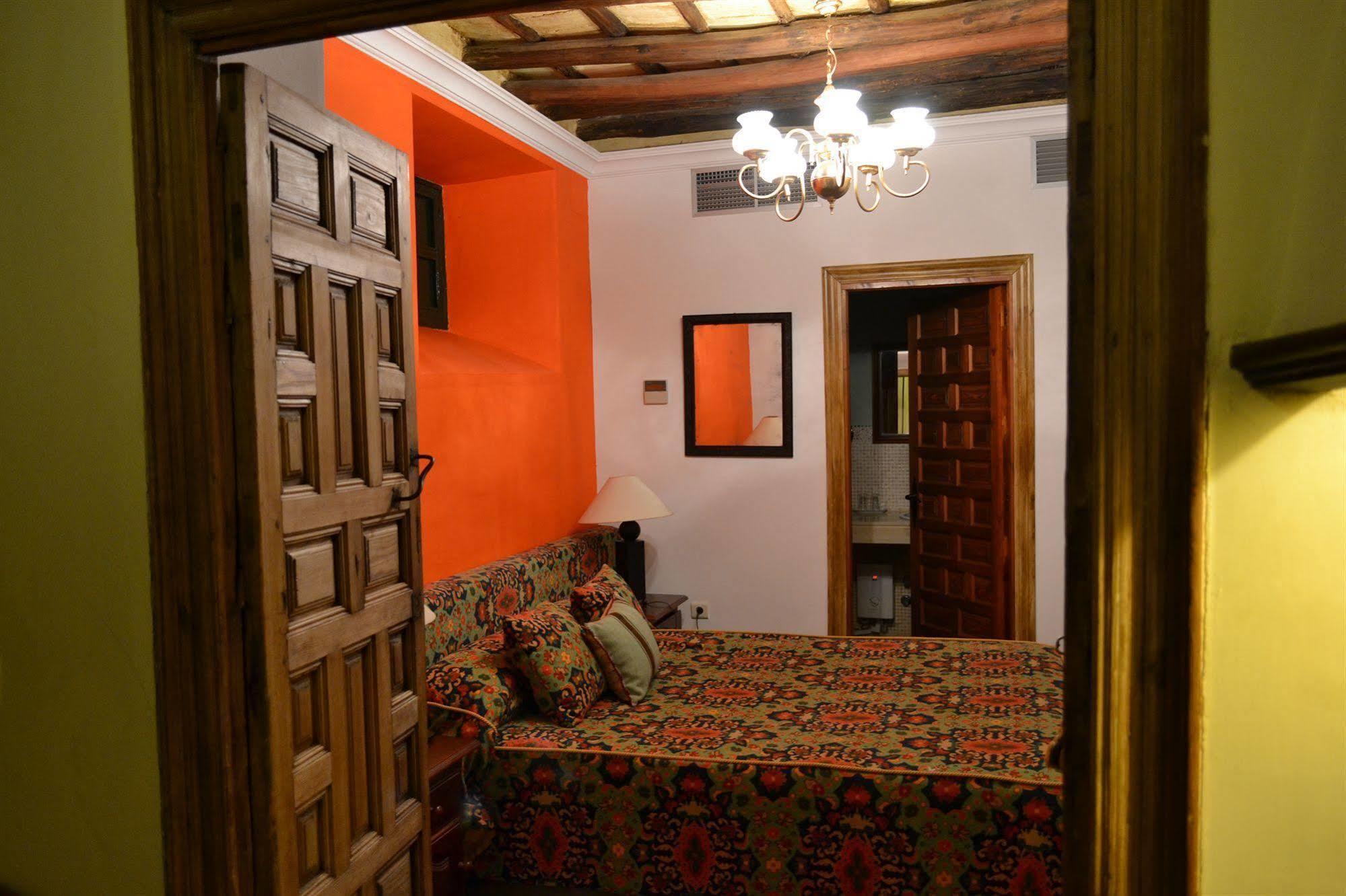 Granados Palacio Boutique Hotel Ecija Bagian luar foto