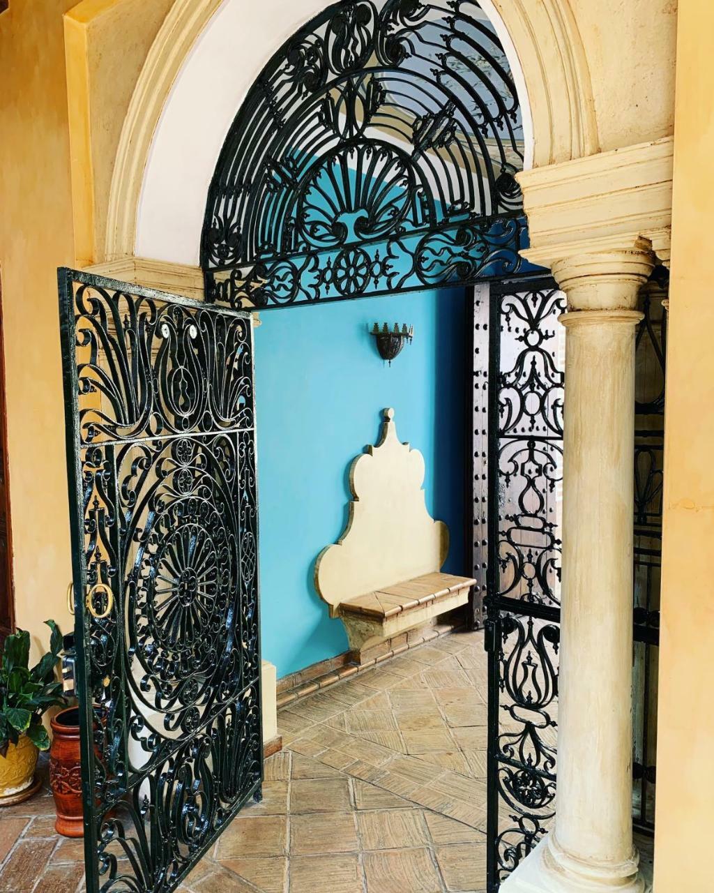 Granados Palacio Boutique Hotel Ecija Bagian luar foto
