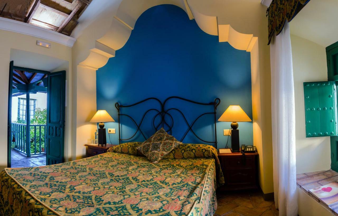 Granados Palacio Boutique Hotel Ecija Bagian luar foto